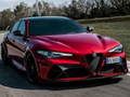 Cluiche Alfa Romeo Giulia GTA Sleamhnú ar líne