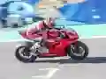 Cluiche Ducati Panigale ar líne Cluiche Ducati Panigale ar líne