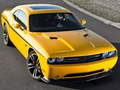 Cluiche Dodge Challenger SRT8 Sleamhain ar líne